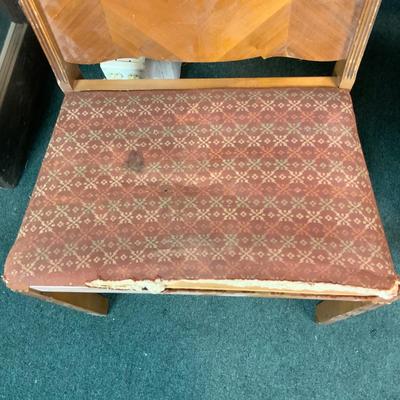 Lot 275 | Vanity Chair or Bench