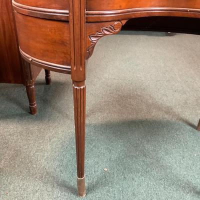 Lot 280 | Mahogany Kidney Dressing Table
