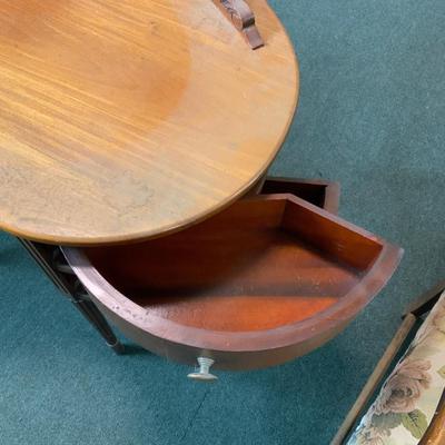 Lot 280 | Mahogany Kidney Dressing Table