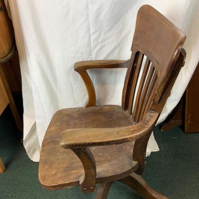 Lot 287 | Oak Office Chair