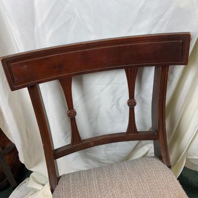 Lot 289 | Single Accent Chair