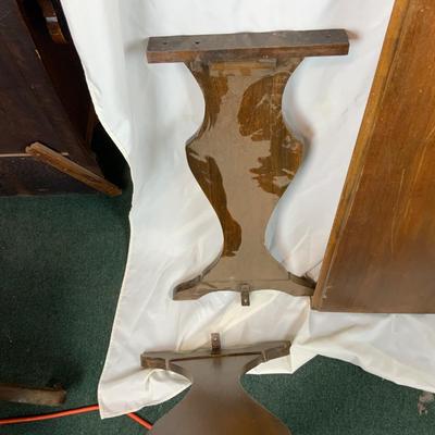 Lot 290 | Disassembled Sofa Table