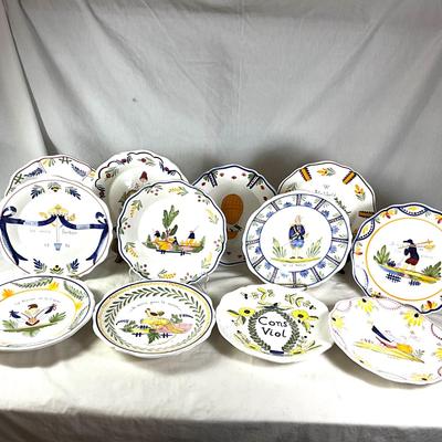 1532 Set of 12 Vintage Quimper Plates