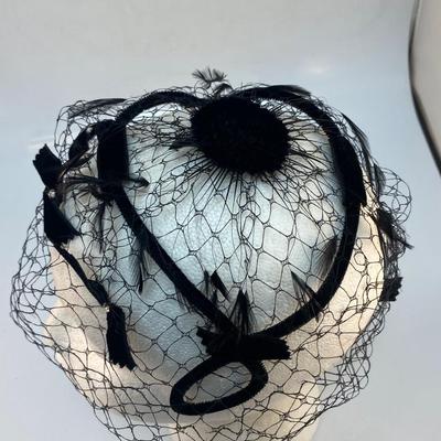 Vintage 1950s Black Skullcap Fascinator Bird Cage Netted Funeral Hat