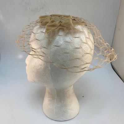 Vintage Champagne Nude Net Veil Birdcage Fascinator Hat with Bows