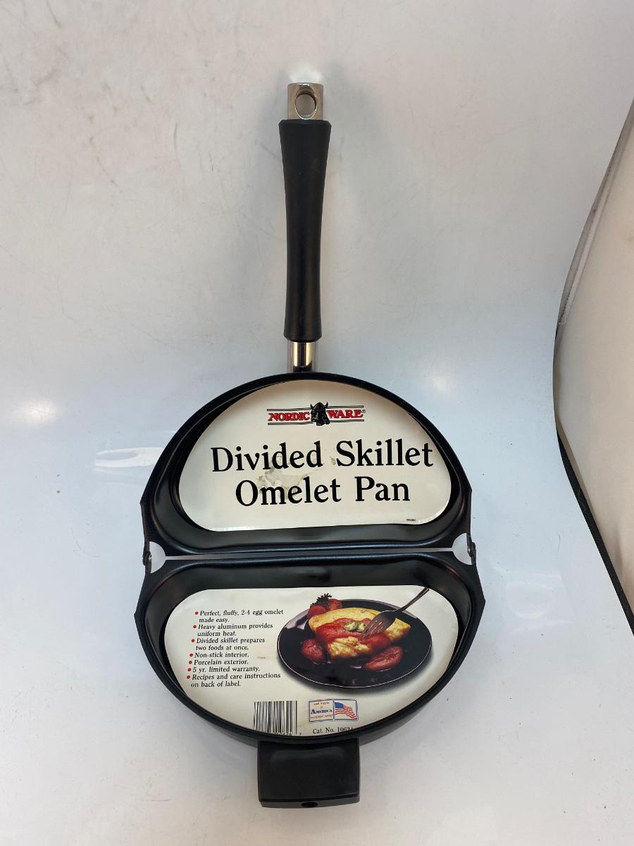 Nordic Ware Divided Skillet Folding Omelet Pan New