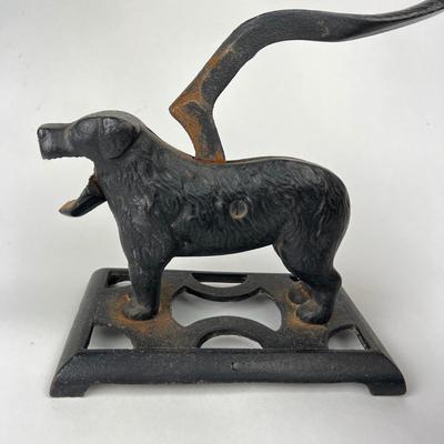 1546 Antique Cast Iron Dog Nutcracker