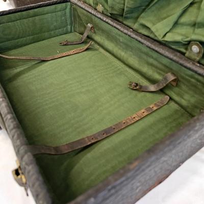 Pair of Vintage Leather Suitcases  (WS-JS)