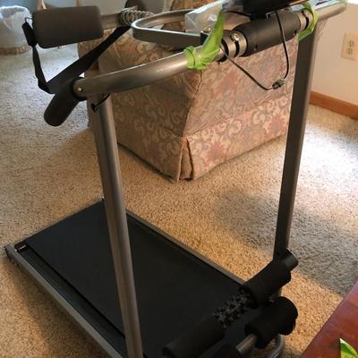 Compact Manual Treadmill #1 Tested -Lot 278