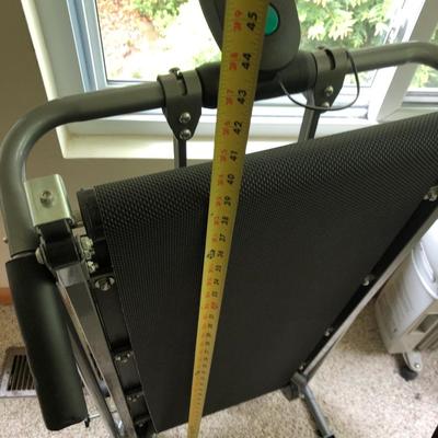 Compact Manual Treadmill #1 Tested -Lot 278