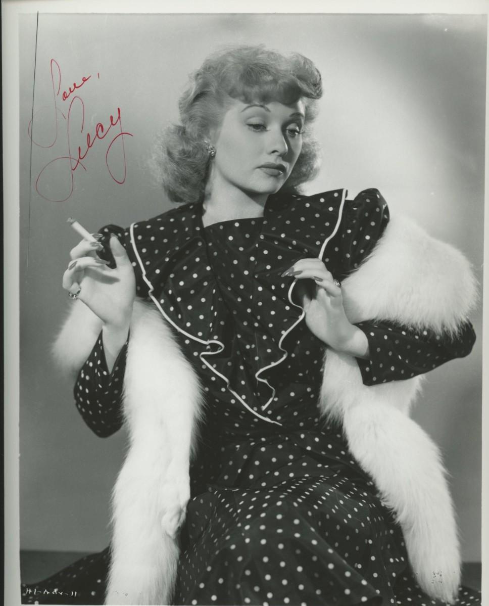 LUCILLE BALL signed autographed photo COA Hologram main image 0