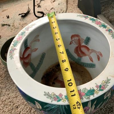 Plants-Pots-Stands-Stones Lot 284