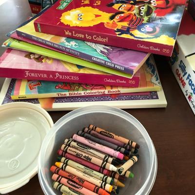 Kids Floor Puzzles, Coloring Books & More -Lot 285