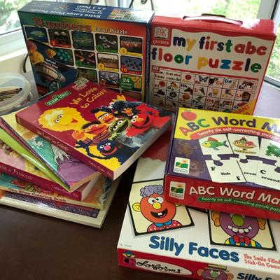 Kids Floor Puzzles, Coloring Books & More -Lot 285