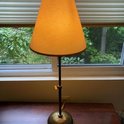Vintage Very Heavy Brass Base Table Lamp Tested -Lot 289