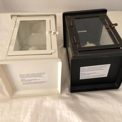 Home Decor Lantern with Remotes -Lot 292