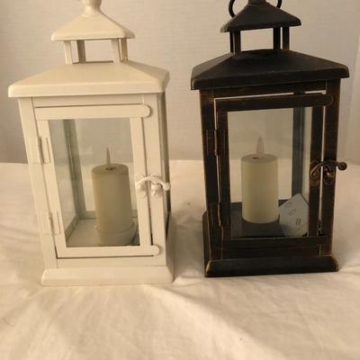Home Decor Lantern with Remotes -Lot 292