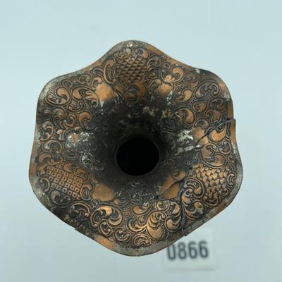 Brass, ruffled edge, vase