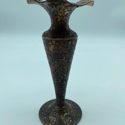 Brass, ruffled edge, vase