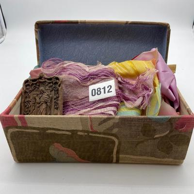 Box and ribbon