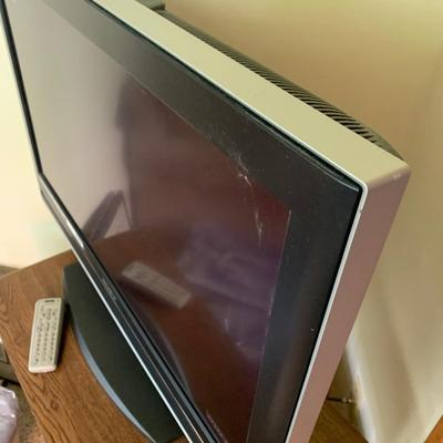 Sony Bravia 32â€ Flat Screen TV w/stand