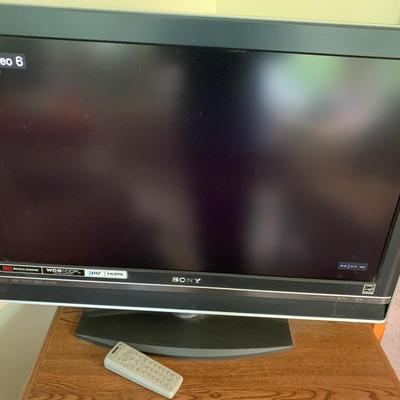 Sony Bravia 32â€ Flat Screen TV w/stand