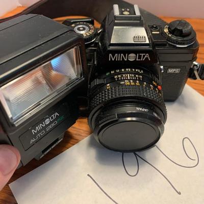 Minolta X-700 35mm Camera & Flash