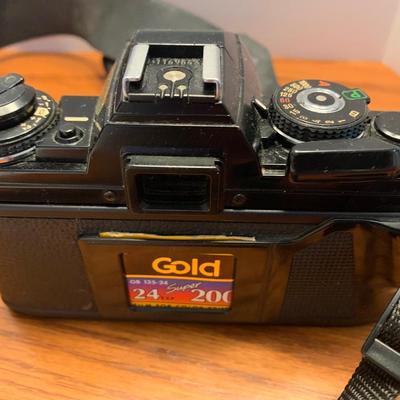 Minolta X-700 35mm Camera & Flash