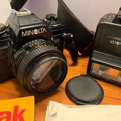 Minolta X-700 35mm Camera & Flash