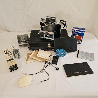 Vintage Polaroid 100 Automatic Land Camera  (WS-JS)