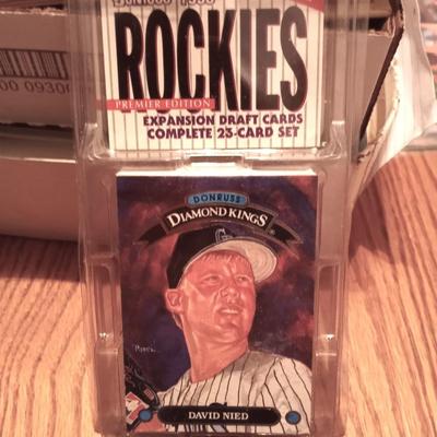 BASEBALL TRADING CARDS