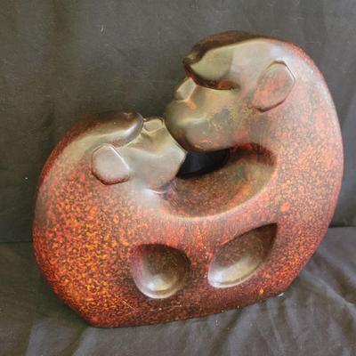 Kissing Gorillas Ceramic Art (WS-DW)