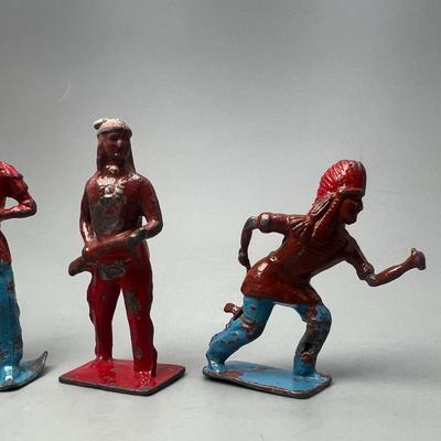 Vintage Made in England Enamel Painted Cast Lead Metal Indian Native American Toy Figures Britainâ€™s ltd
