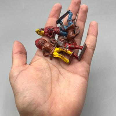 Vintage Made in England Enamel Painted Cast Lead Metal Indian Native American Toy Figures Britainâ€™s ltd