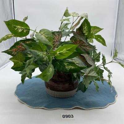 Artificial floral arrangement