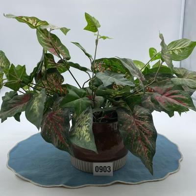 Artificial floral arrangement