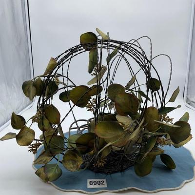 Artificial flower arrangement