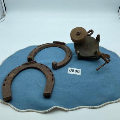 Horse shoes