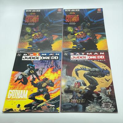 Four Batmanâ€¢Judge Dredd Books incl 1st Printing (S2-SS)