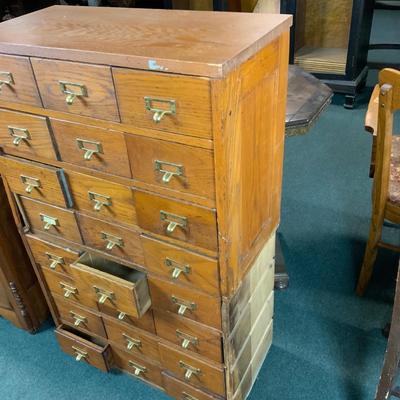 Lot 295 | Stacking Oak Card File