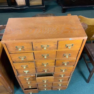 Lot 295 | Stacking Oak Card File