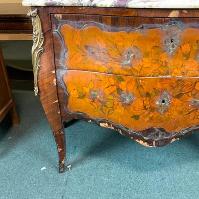 Lot 298 | Marble-Top Bombay Commode