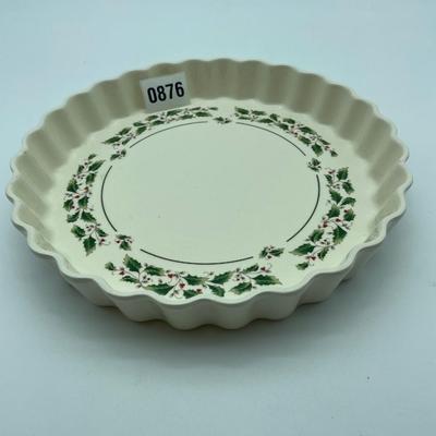 Royal Limited Holly 10â€ Quiche flan pie tart-oven to table dish
