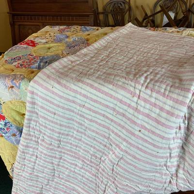 Lot 304 | Yellow Quilt | Dresden Star