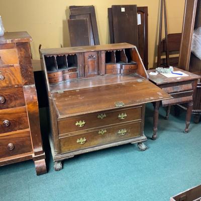 Lot 305 | Victorian Walnut Secretary Desk