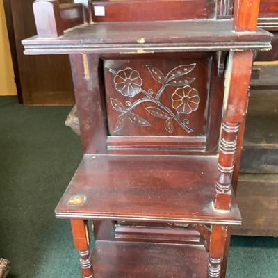 Lot 312 | Eastlake Mantle Eterege