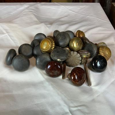 Lot 329 | 26 Door Knobs | Assorted Styles