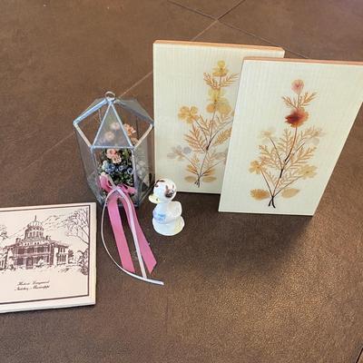 Lot of small home decor items