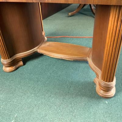 Lot 340 | Art Deco Dining Table | Interior Leaf