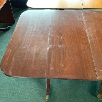 Lot 346 | Dark Wood Table | 1 Leaf